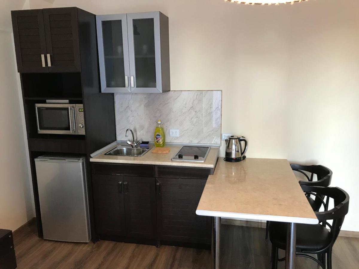Apartment In Mgzavrebi Batumi