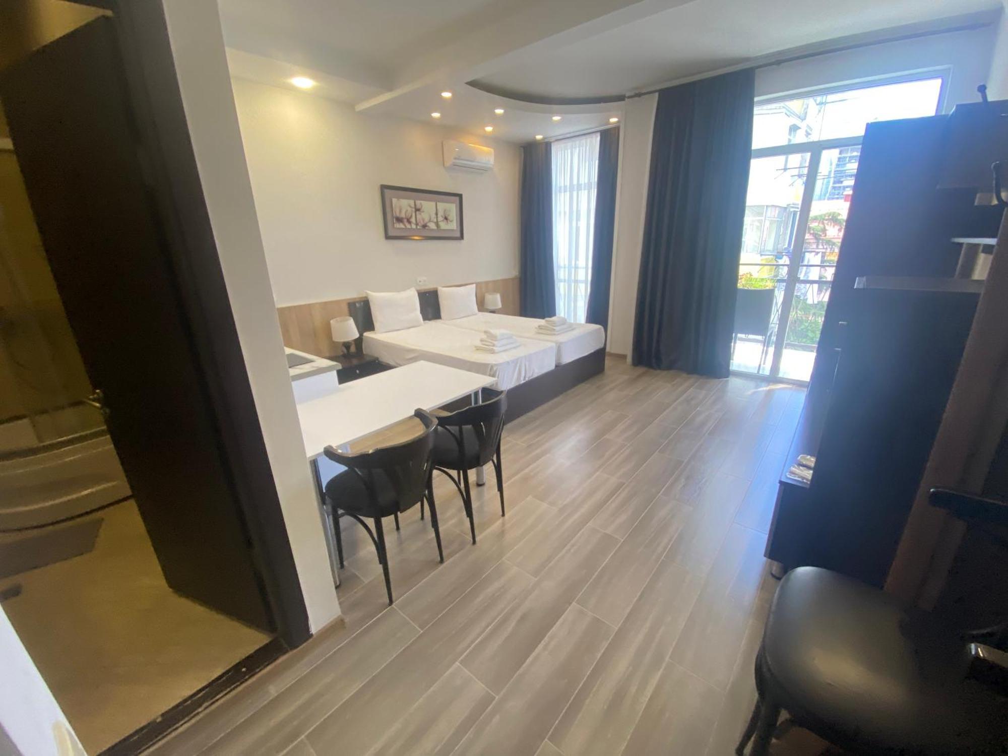 Apartment In Mgzavrebi Batumi